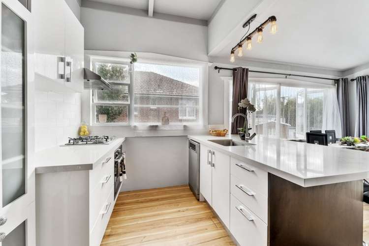 3199 Great North Road New Lynn_6