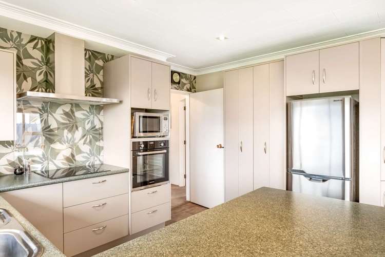 1 Ballantrae Place Gore_13