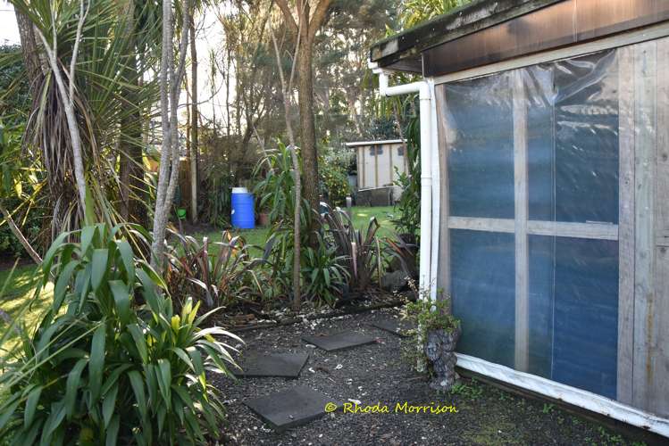 11 Moana Road Tinopai_33