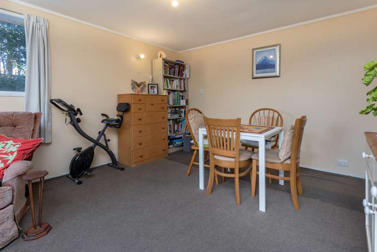 13 Bellringer Road Massey_25