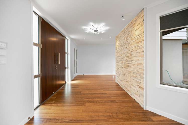 9 Porima Way Chedworth_2