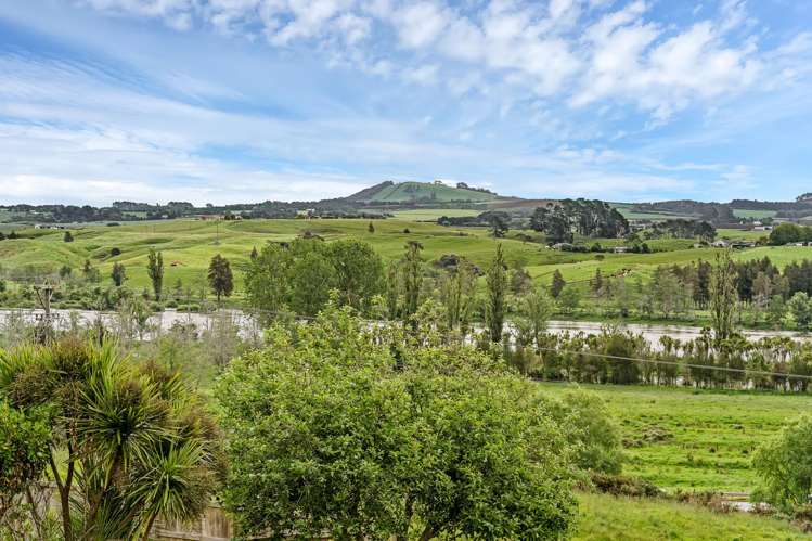 48 TE PUEA AVENUE Meremere_19