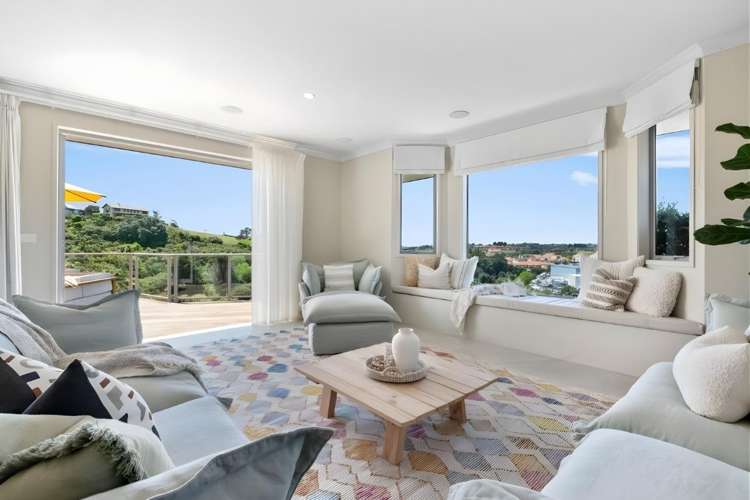 64 Balboa Drive 1719_2