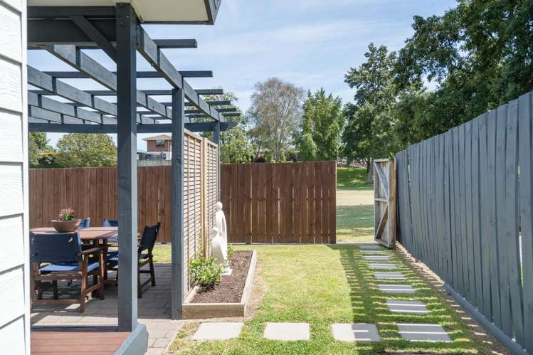 4 Meander Drive Welcome Bay_8