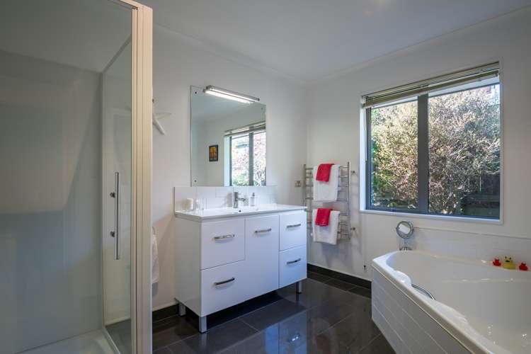 3 Fantail Heights Picton_10