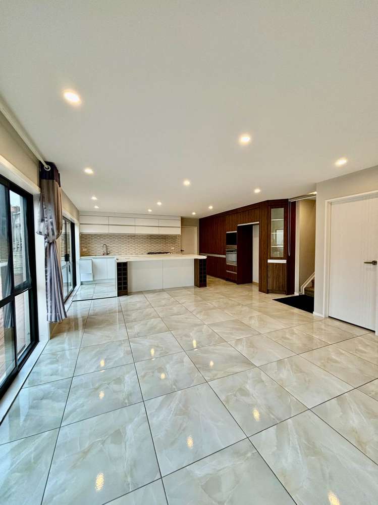 18 Shelby Lane Flat Bush_11