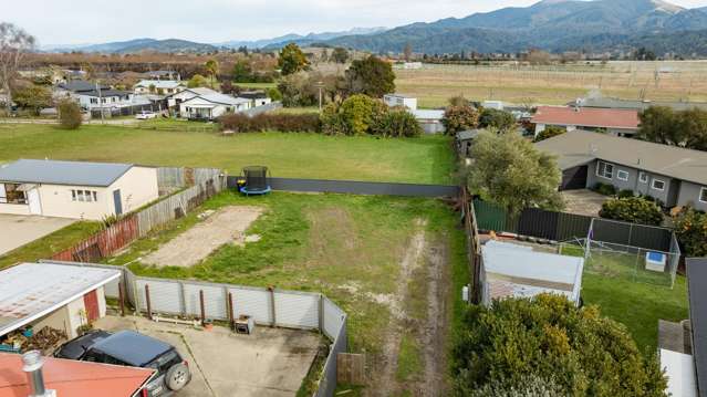 Flat, Fenced & Ready for Your Plans