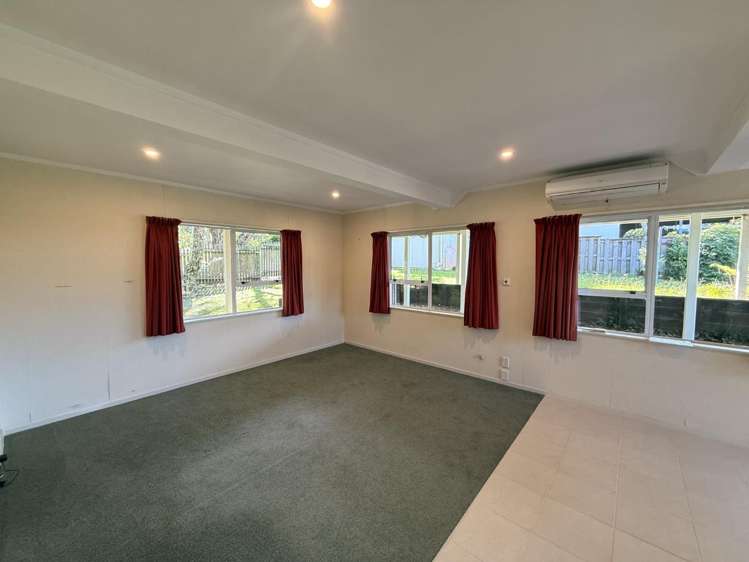 539 Riddell Road 1670_12