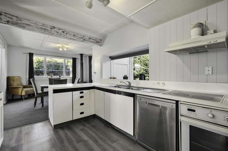 41 Batten Grove The Pines Beach_7