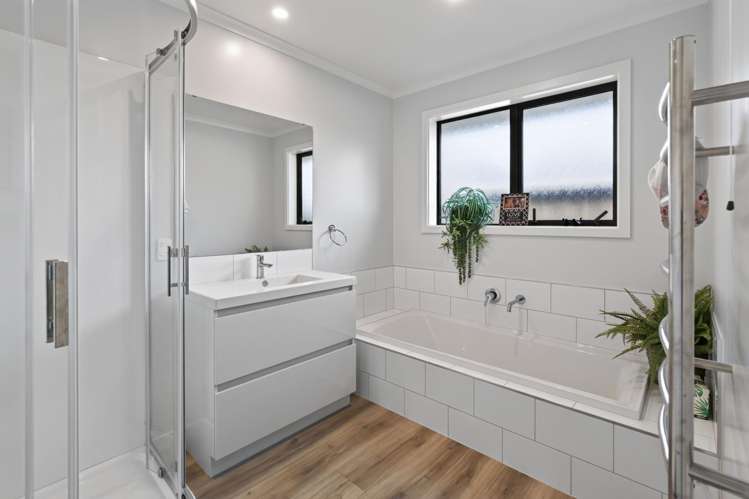 32 Geoff Geering Drive Netherby_14