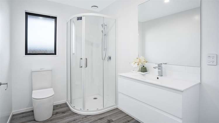 21 Plover Avenue Amberley_11