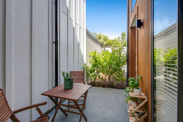 87 Bonair Crescent Silverdale_13