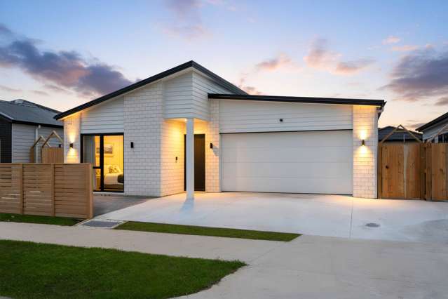 Family Comfort, Spacious Indoor–Outdoor Flow