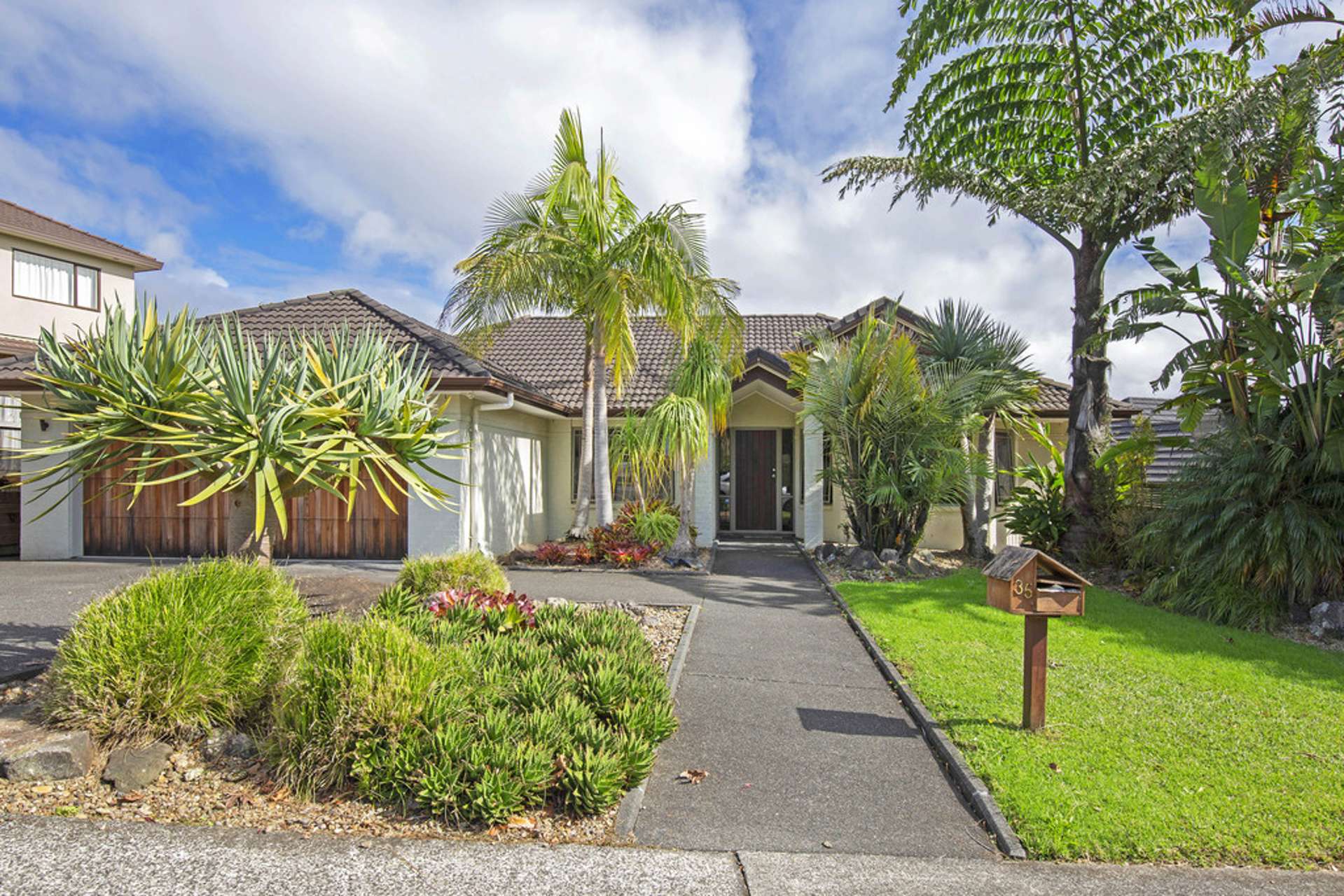 35 John Brooke Crescent East Tamaki Heights_0