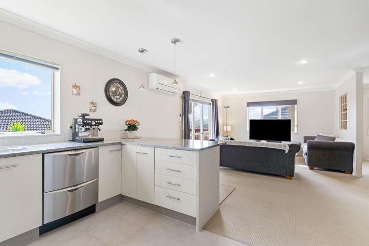 11 Amaretto Avenue Flat Bush_14