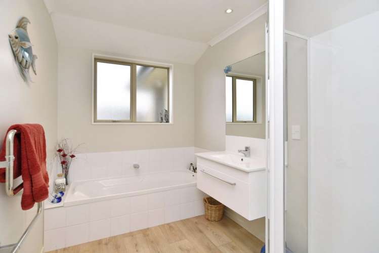 6 Wineberry Avenue Amberley_15