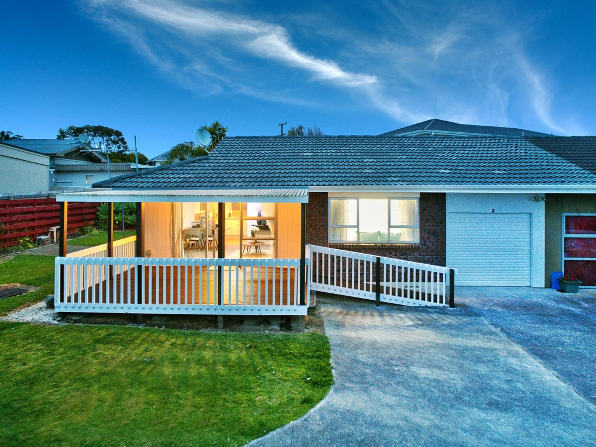 2/56 Archibald Road Kelston_0