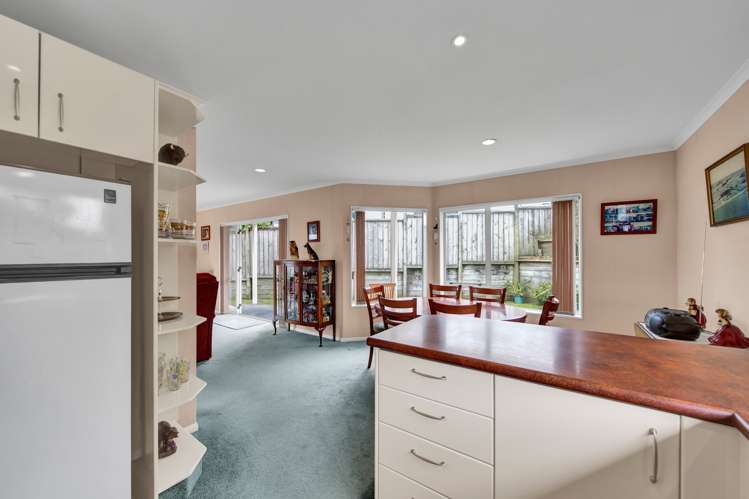 2/197 Mangorei Road Merrilands_11