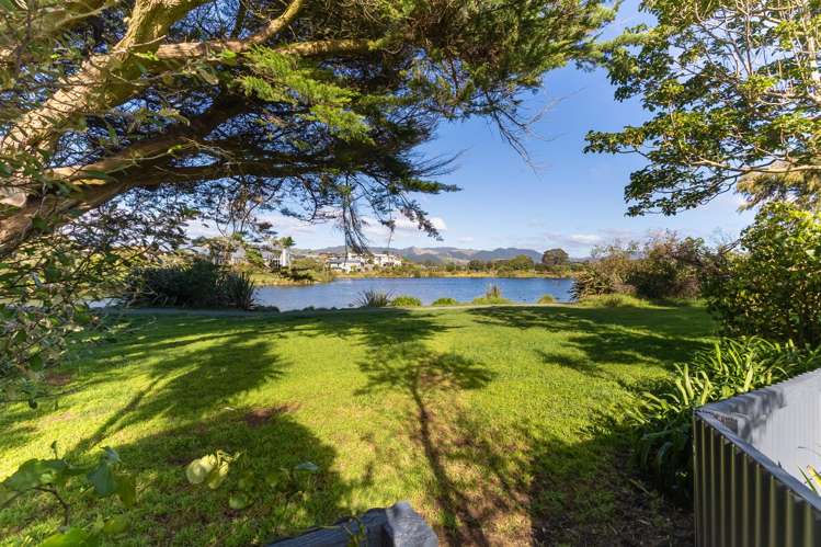 200 Tutere Street Waikanae Beach_19