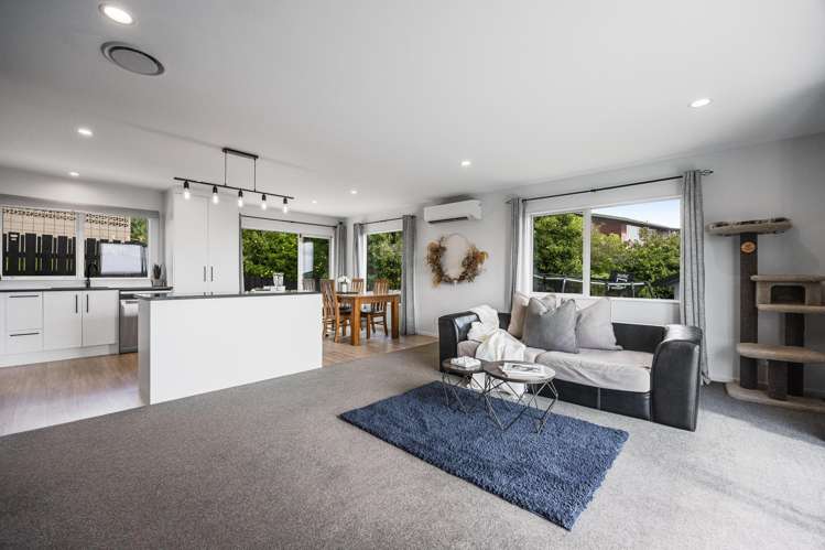 22 Whangaparaoa Road Red Beach_11