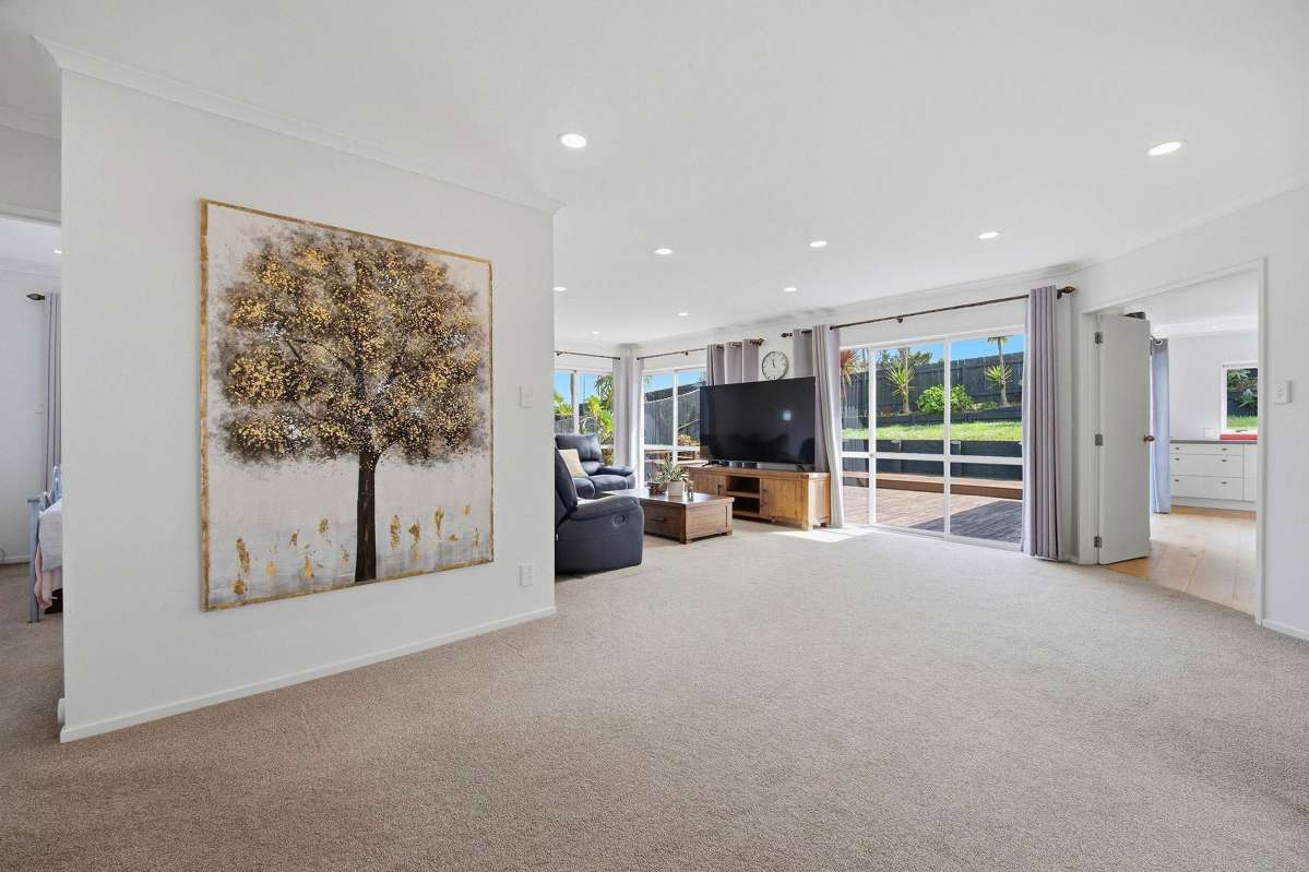 7 Carol Lee Place_1