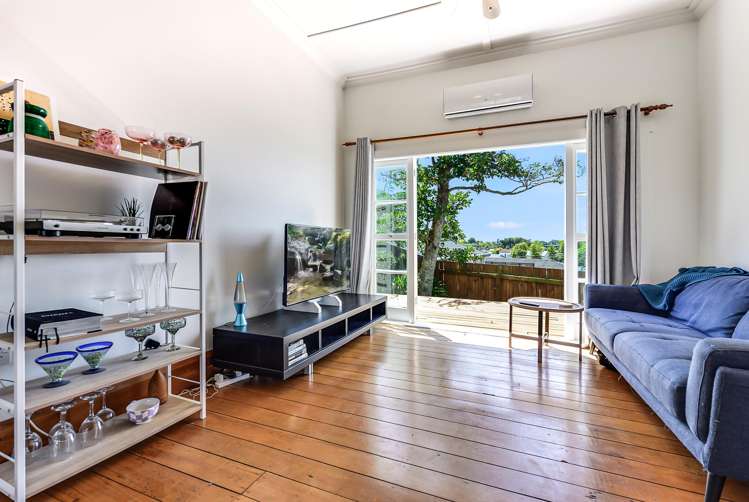 75 Tuhikaramea Road Dinsdale_10