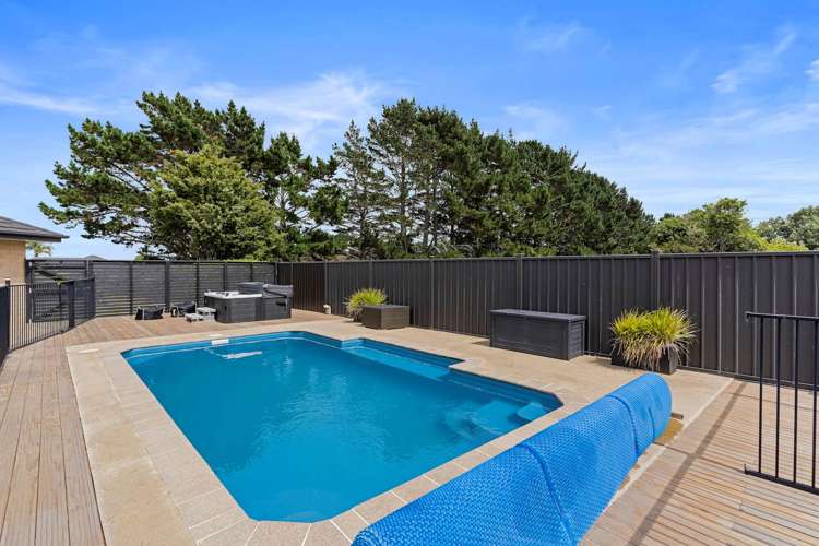 1 Coach Road Kingseat_28