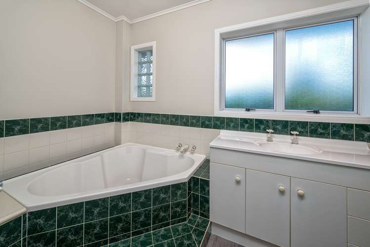 37 Lynmore Drive Hillpark_12