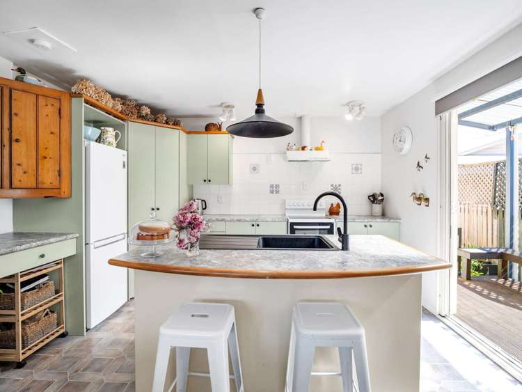 16 Rangiwhea Road Waiuku_4