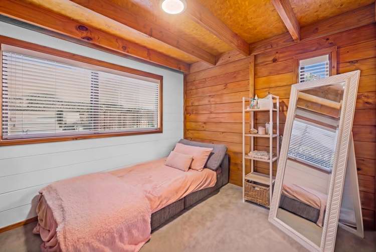 4037A Great North Road Glen Eden_10