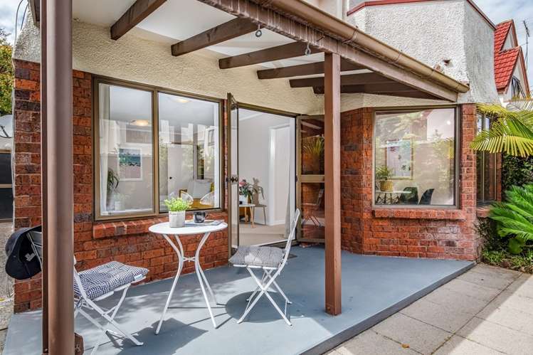 3/5 Tui Street Devonport_18