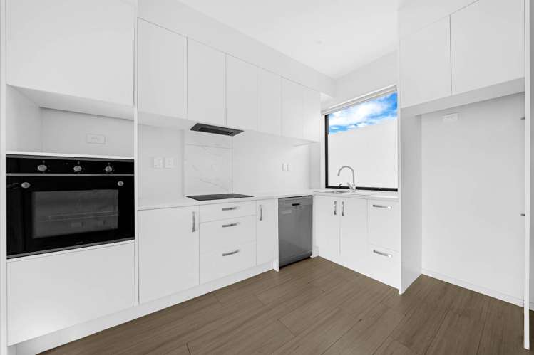 1/15 Rush Place Mangere_4