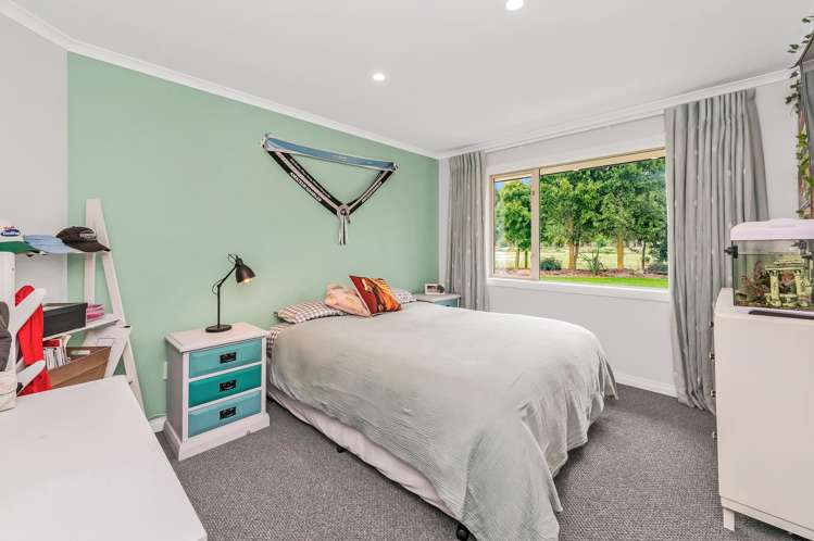 211 Bangor Road Darfield_21