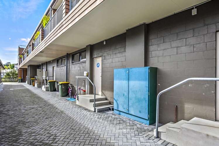 3/28 The Avenue Albany_11