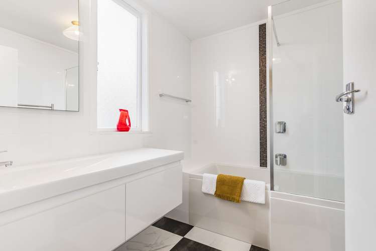 9 Selkirk Road Mount Albert_11