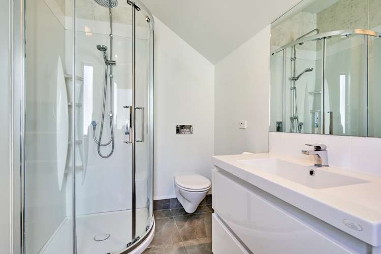 58 Laings Road Lower Hutt_14