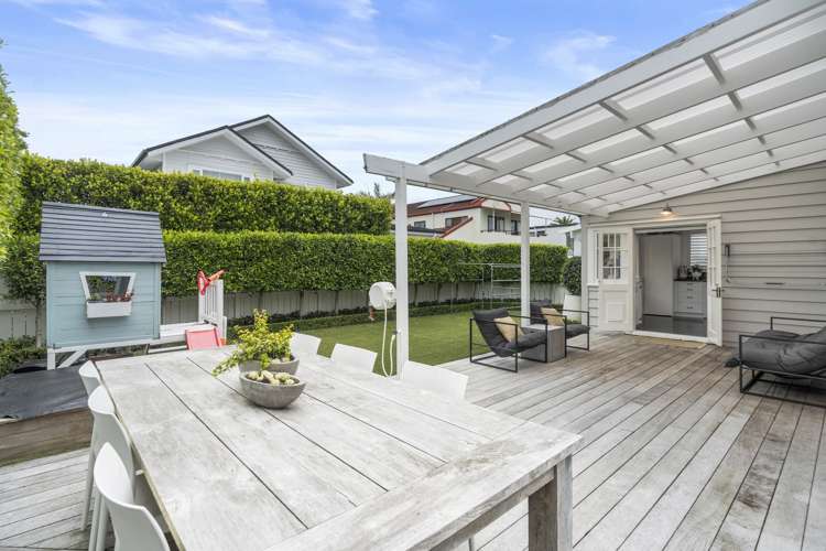 63 Aramoana Avenue Devonport_9