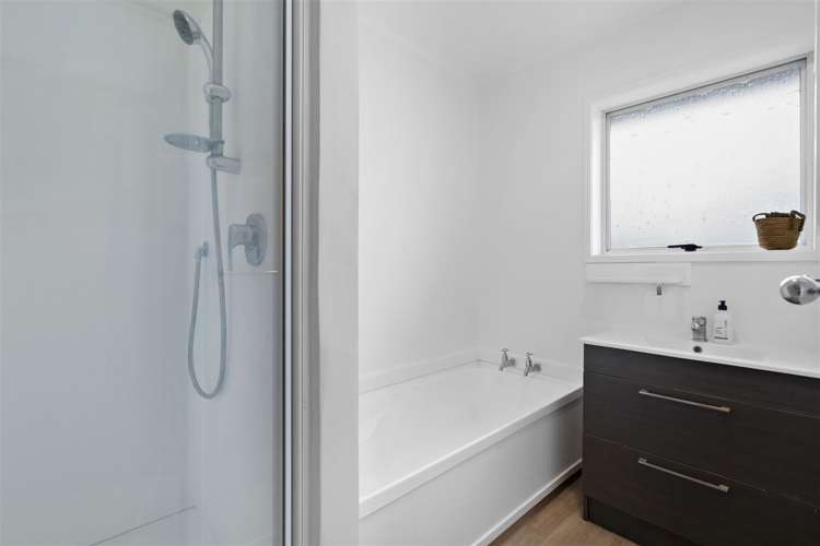 2 Border Road Henderson_14