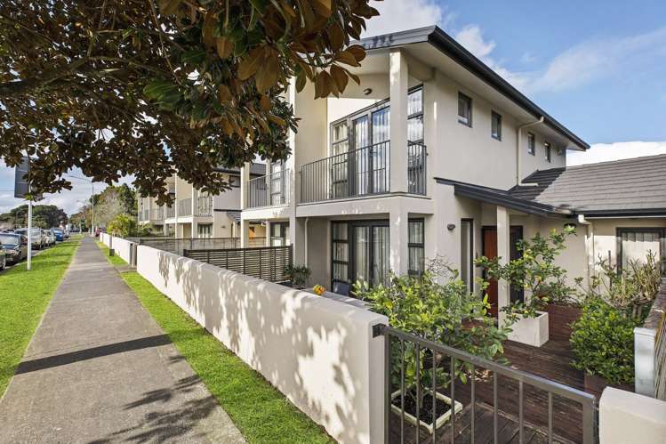 39/8 Landscape Road Papatoetoe_0