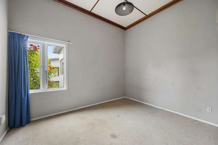 817 Lyell Street Akina_9