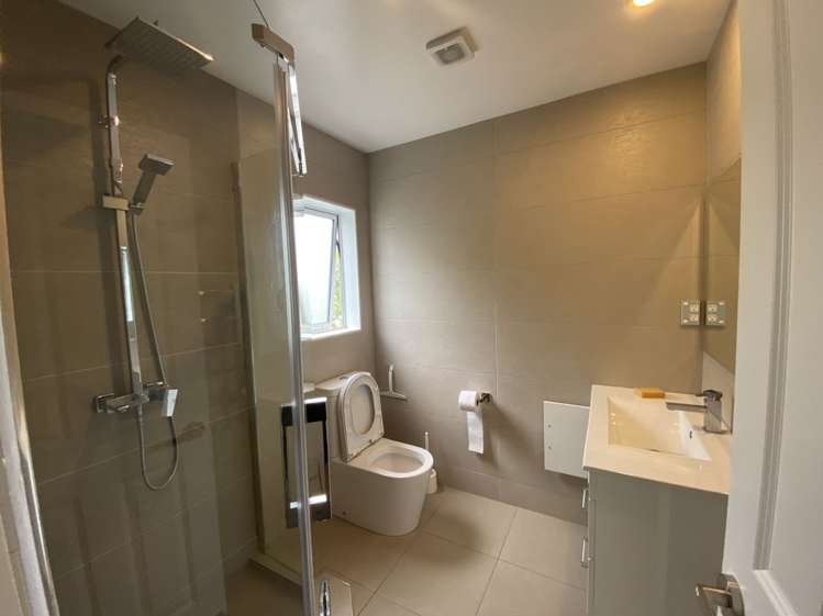 2/413 Richardson Road Mount Roskill_11