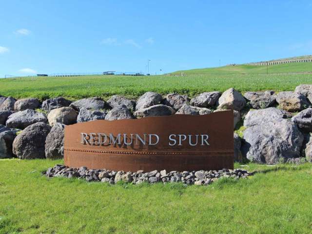 1 Hewers Lane Kennedys Bush_1