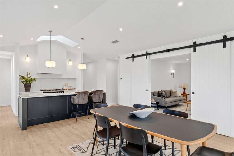 58 Les Wakefield Road_3