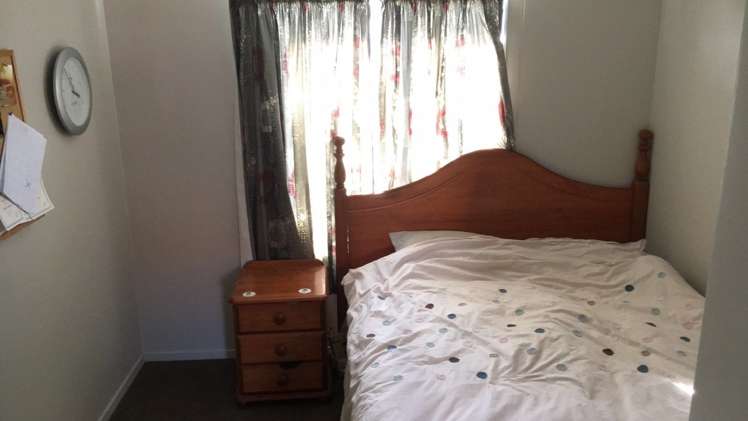 60 Hollyford Drive Clover Park_6