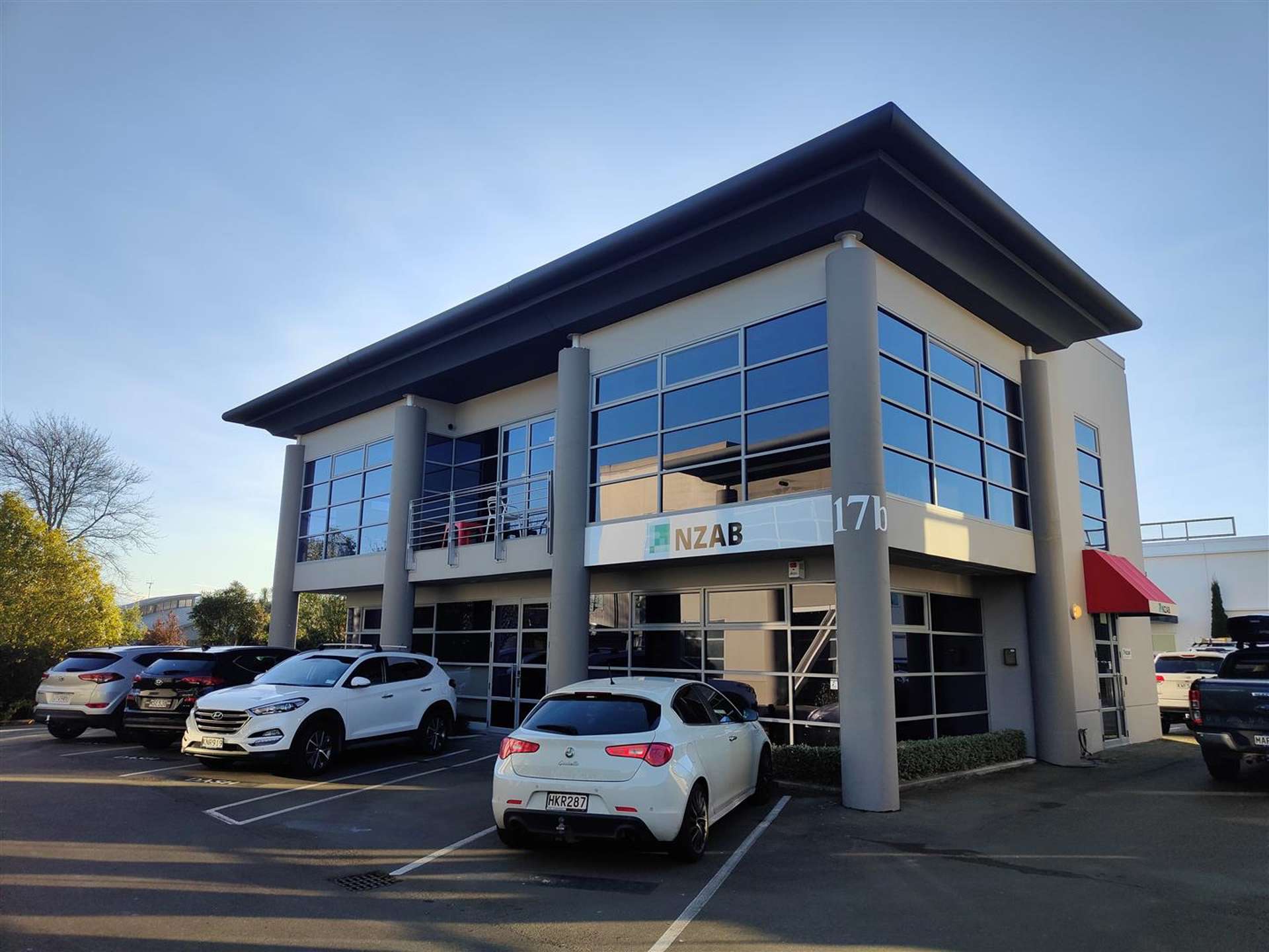 17B Leslie Hills Drive Riccarton_0