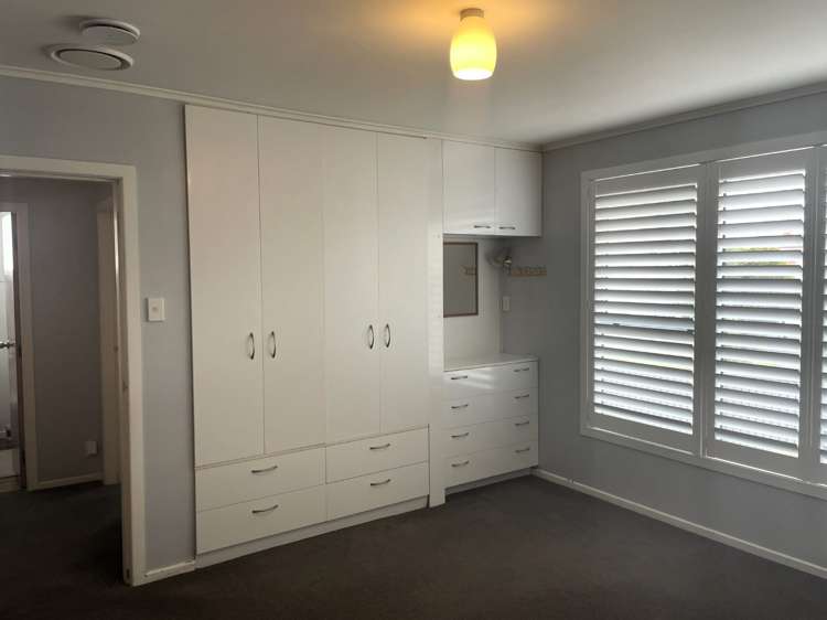 8 Divich Avenue Te Atatu South_7