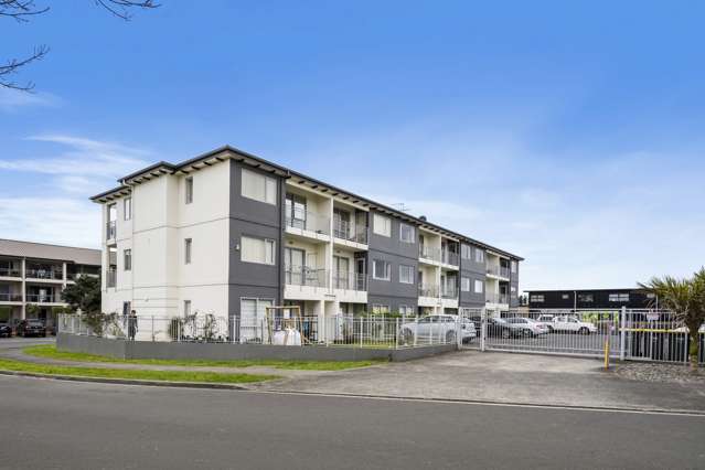 305/75 Michael Jones Drive Flat Bush_2