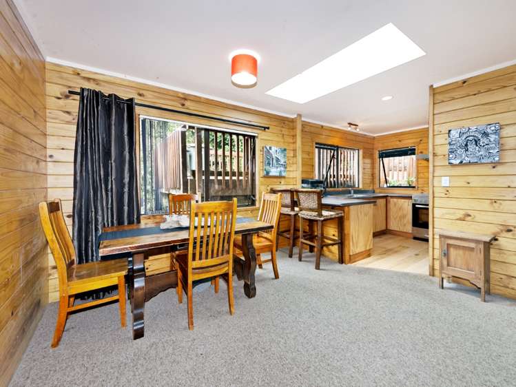 130 Victory Road Laingholm_6