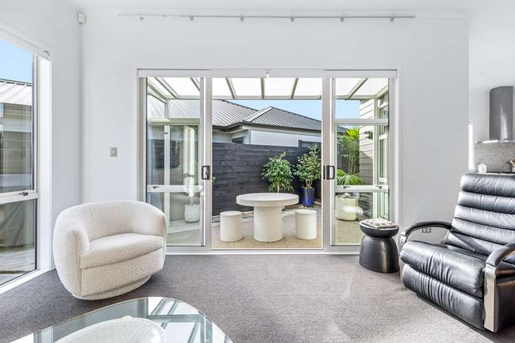 53 Barcliff Terrace Gulf Harbour_8