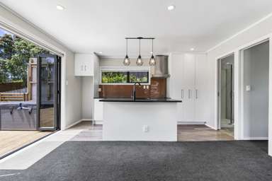 2/20 Helena Street_3